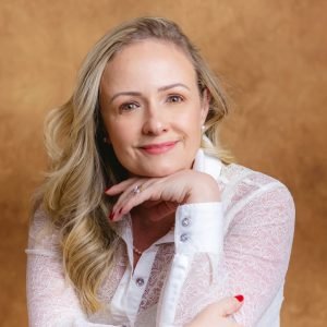 RENATA-LISBOA-4b-1024x1024